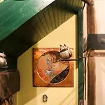 V Sovom Hniezde